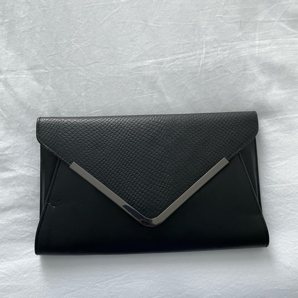 Crossbody purse